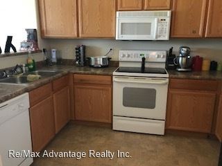 Building Photo - 3 br, 2.5 bath House - 6220 Sierra Grande Pt.