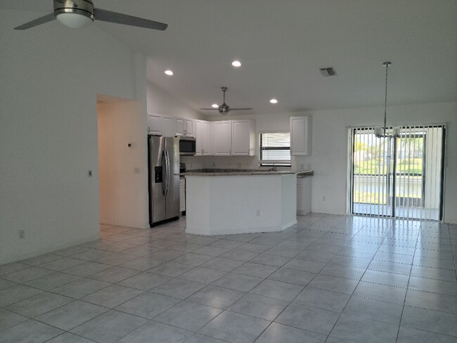 Foto del edificio - 322 SW 23rd St