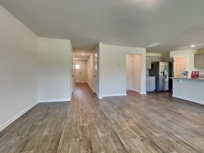 Foto del edificio - Honey Tree Neighborhood!