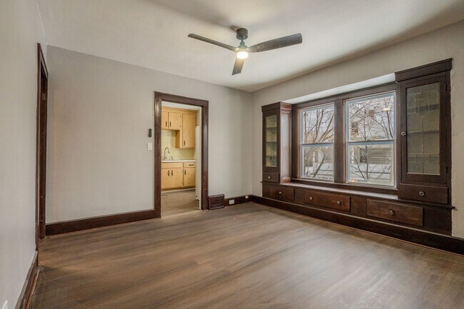 Foto del edificio - 3394-3396 W 54th St