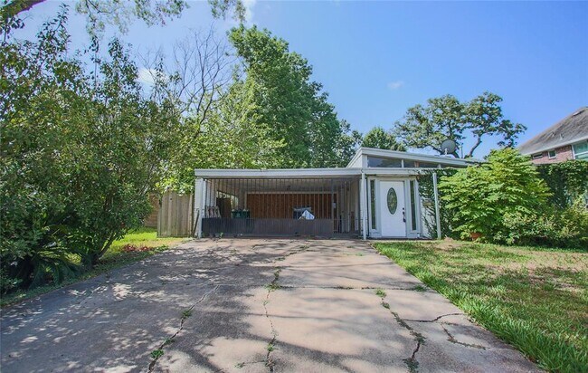 Building Photo - 12923 Butterfly Ln