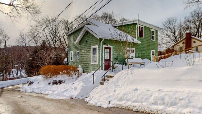 Foto del edificio - 2 Currituck Rd