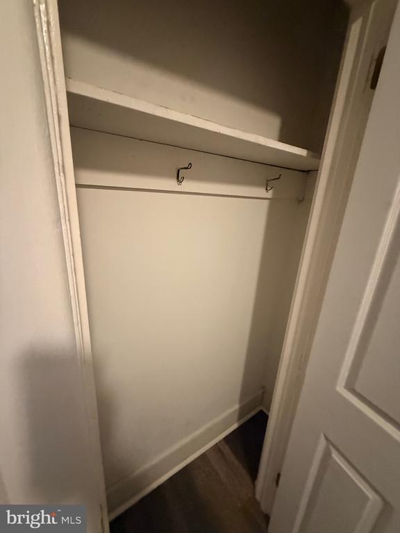 Foto del edificio - 7911 Park Ave