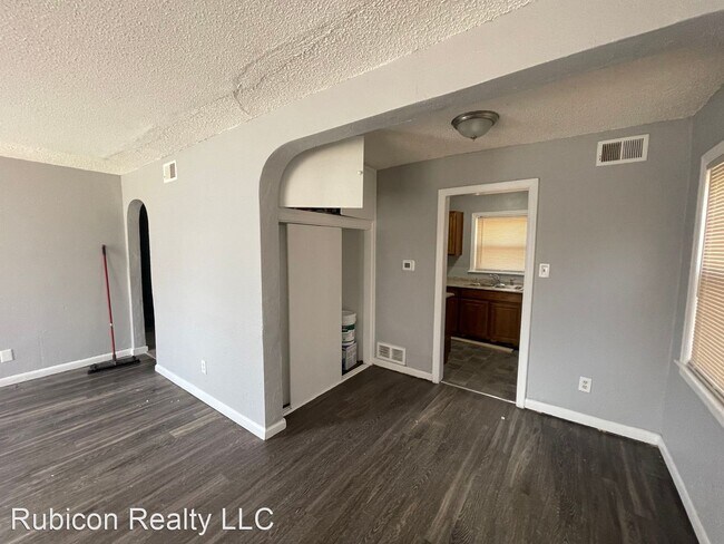 Foto del edificio - 3 br, 1 bath House - 8036 Olive St