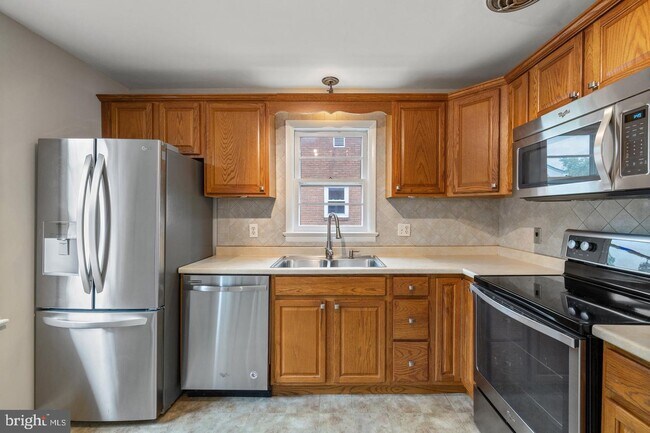 Building Photo - 1412 S Loudoun St