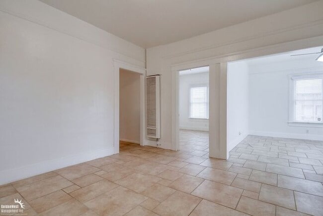 Building Photo - Cozy 2Bdm 2Ba Home in the Encanto Neighbor...