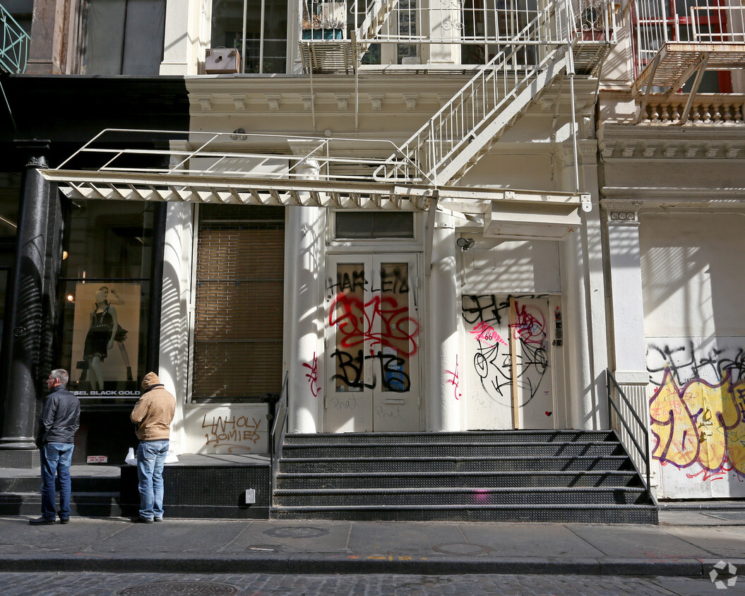 Building Photo - 66 Greene St