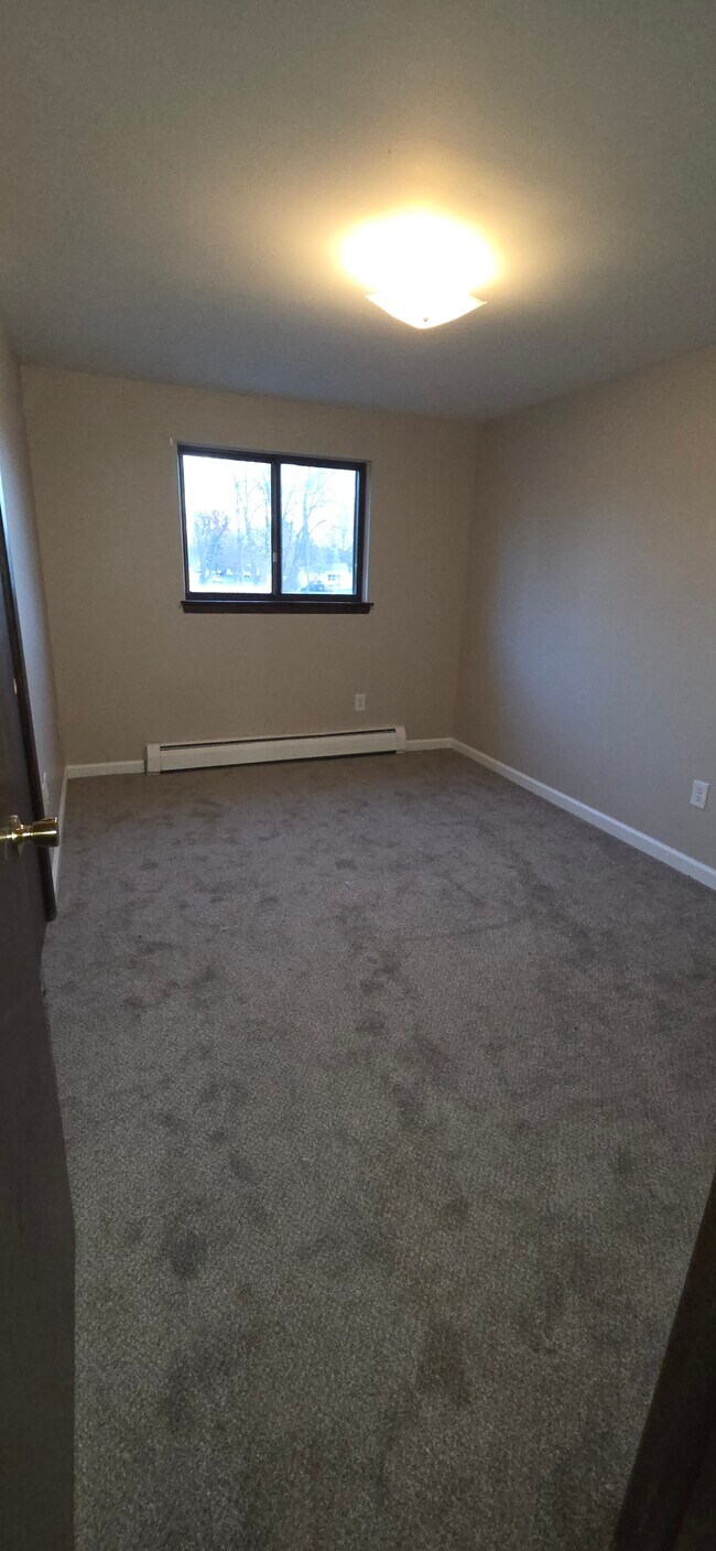 Foto del edificio - 175 Robert Dr