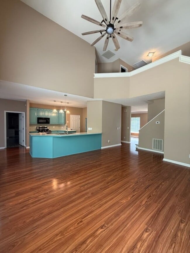 Building Photo - 1464 Chandler Cir
