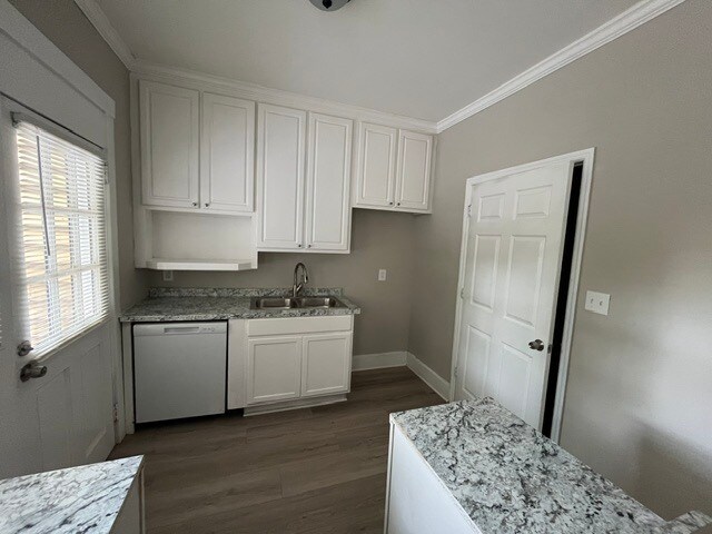 Foto del edificio - 967 Glenridge Dr