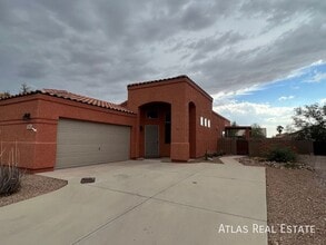 Building Photo - 8356 S Camino Sierra Rincon