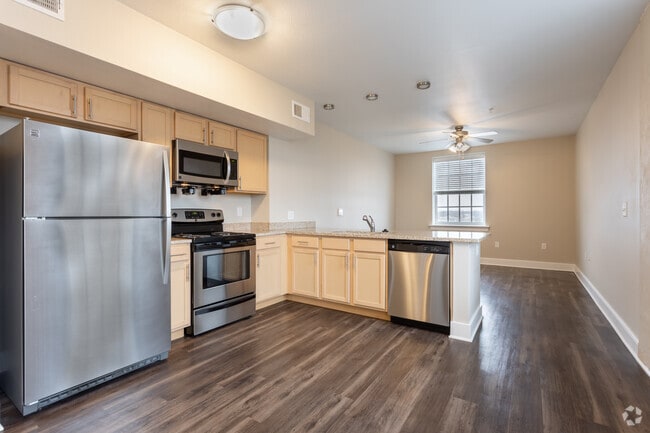 1BR,1BA,687SF - Liberty - The Lasalle Apartments