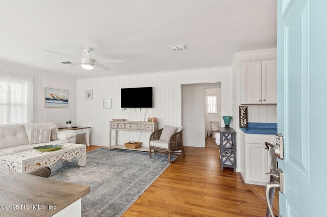 Foto del edificio - 729 N Fletcher Ave