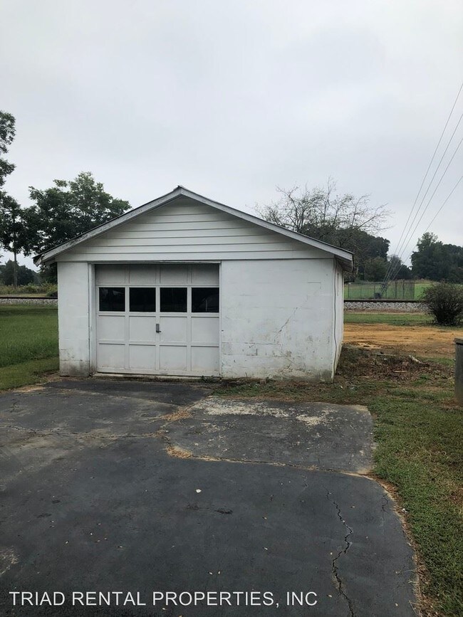 Building Photo - 2 br, 2 bath House - 4523 US HWY 311