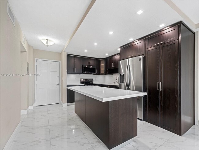 Building Photo - 1800 NW 24th Ave