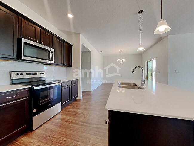 Building Photo - 20364 Calla Lily Dr