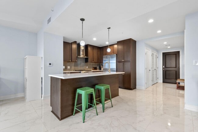 Foto del edificio - 50 W Broad St