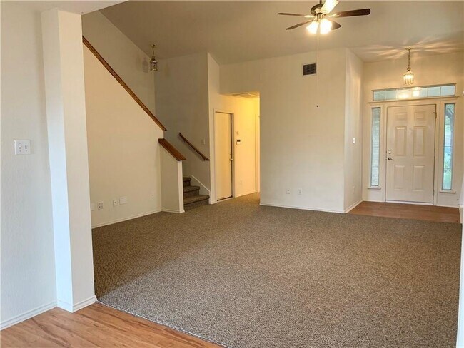 Building Photo - 15029 Donna Jane Loop, Pflugerville, TX 78...