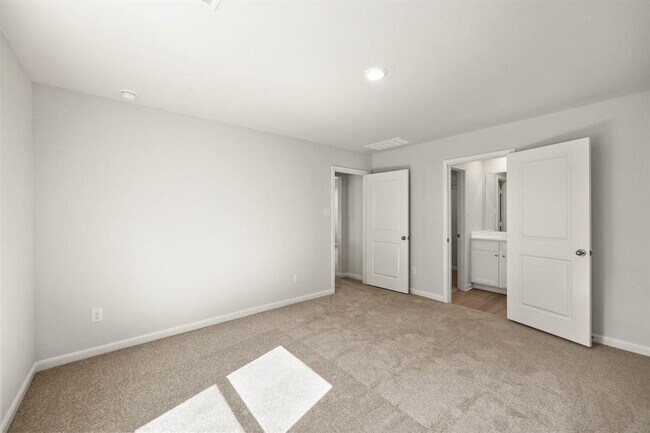 Building Photo - 8108 Burnt Orchid Dr