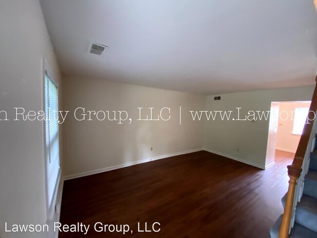 Building Photo - 2 br, 1 bath House - 1805 Bluemont Ave.