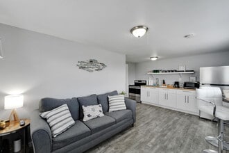 Building Photo - 8818 Rocky Creek Dr