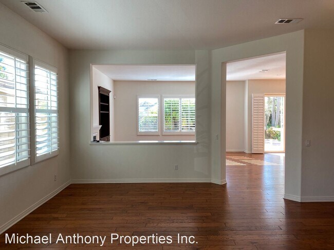 Building Photo - 4 br, 3 bath House - 5417 Sonoma Place