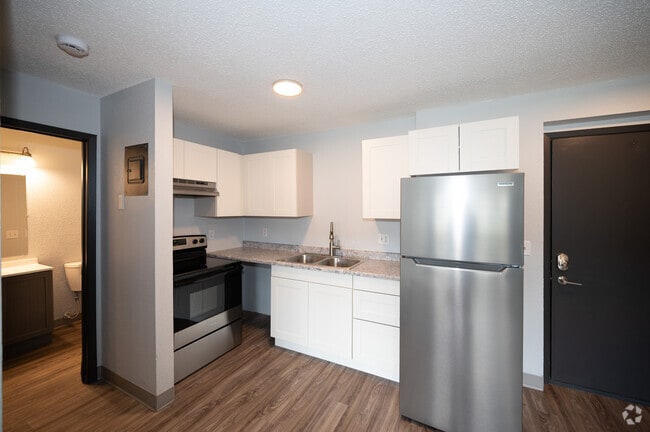 Building Photo - Meadow Park Apartments