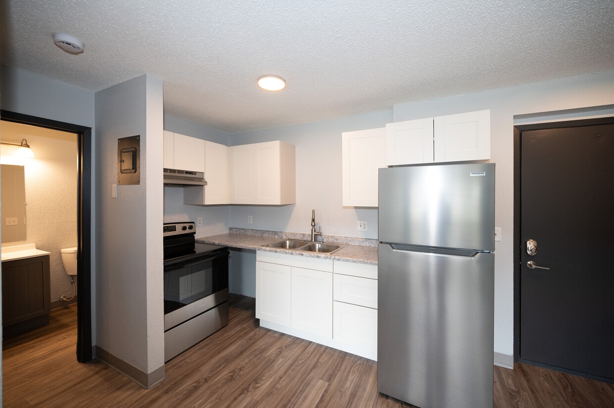 Primary Photo - Meadow Park Apartments