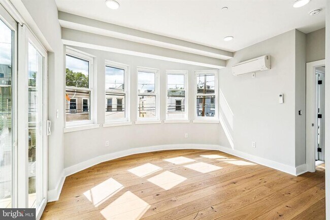 Dormitorio - 2356 Gerritt St