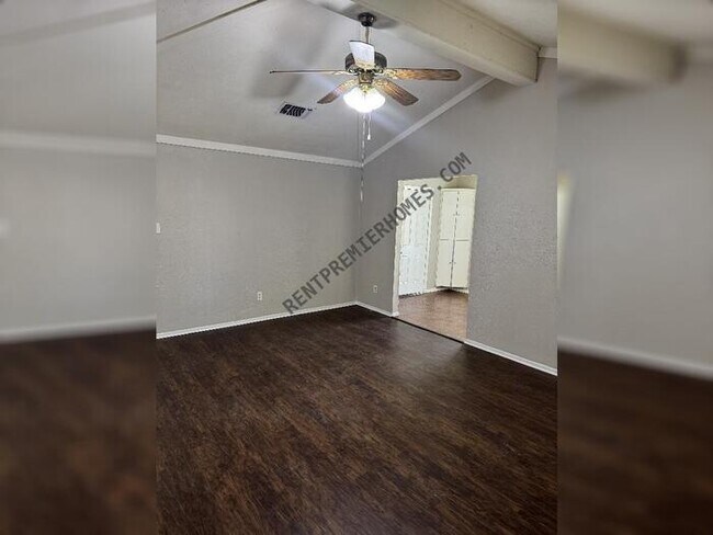 Building Photo - 1603 Natches Dr