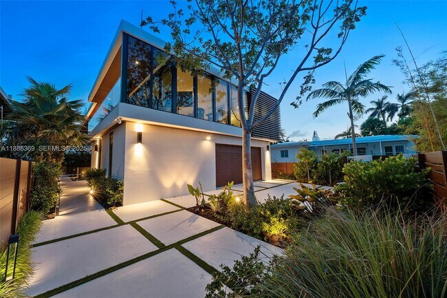 Foto del edificio - 3306 NE 16th St