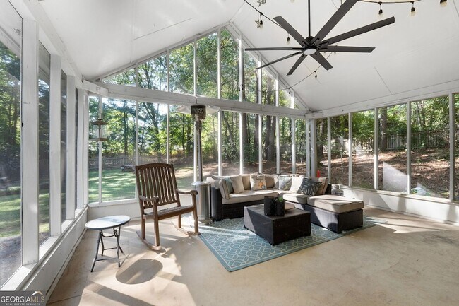 Foto del edificio - 100 Kimmer Rd