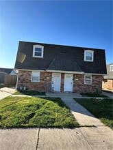 Building Photo - 3612 Laplace St