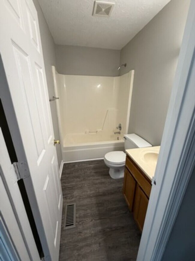 Foto del edificio - 175 S Killarney Ln