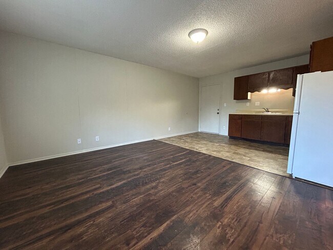 Foto del edificio - 1 Bedroom, 1 Bath Apartment at the Brooksi...