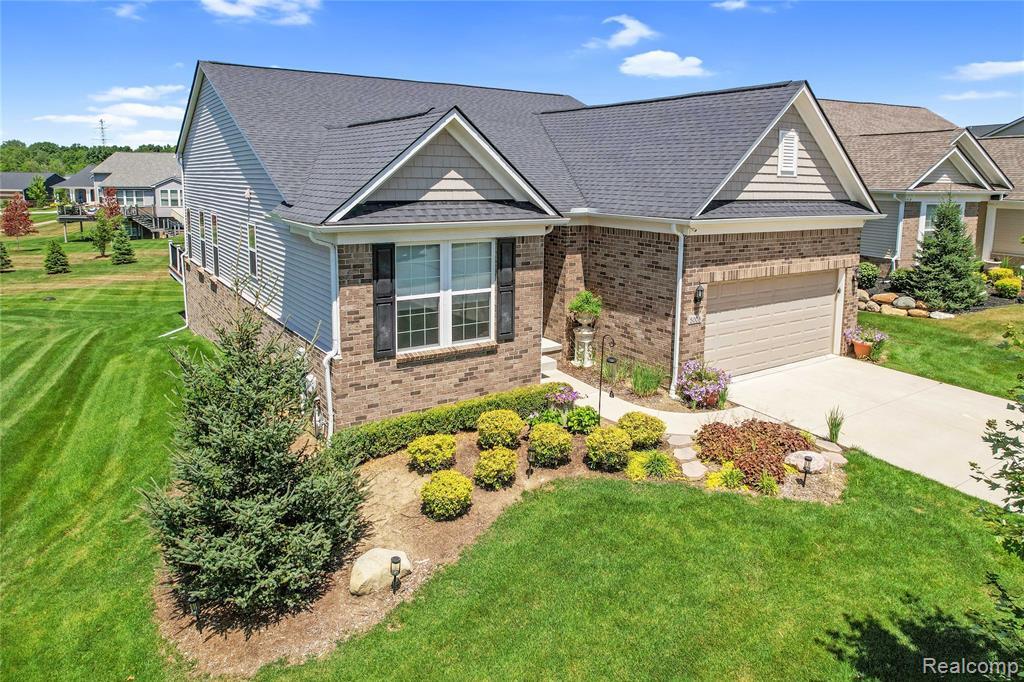 Foto del edificio - 5008 Oakdale Dr