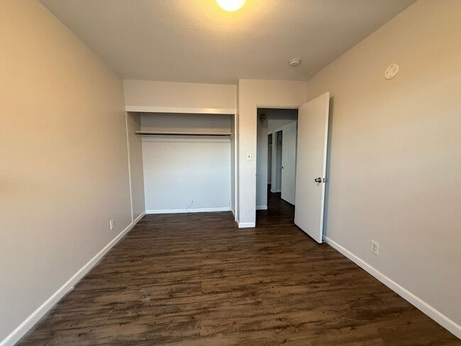 Building Photo - For Rent – 2 Bedroom, 1 Bathroom with Deta...