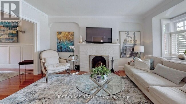 Building Photo - 203 Melrose Ave