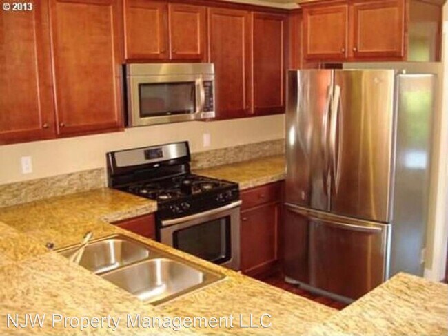 Building Photo - 2 br, 2.5 bath House - 429 Patricia Ann Pl