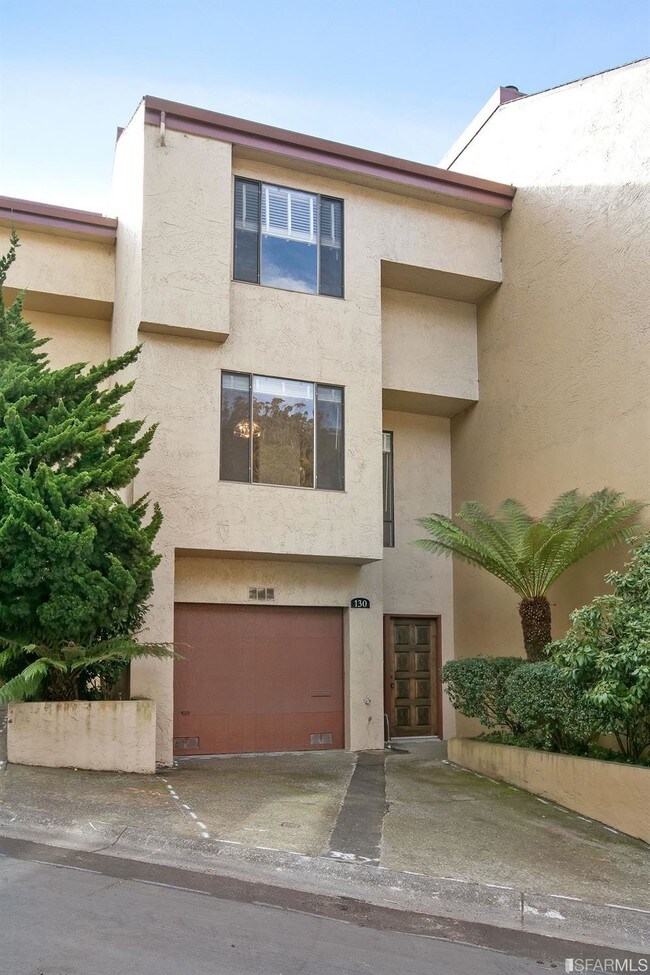 Building Photo - 130 Galewood Cir