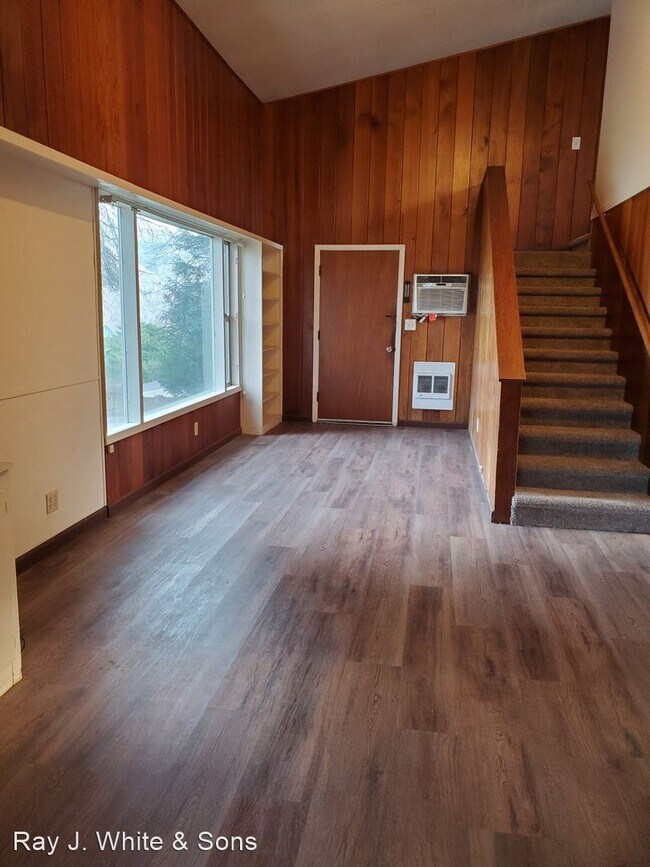 Building Photo - 2 br, 1 bath House - 519 3RD ST