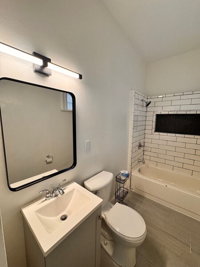 Foto del edificio - 310 Marshall Ave