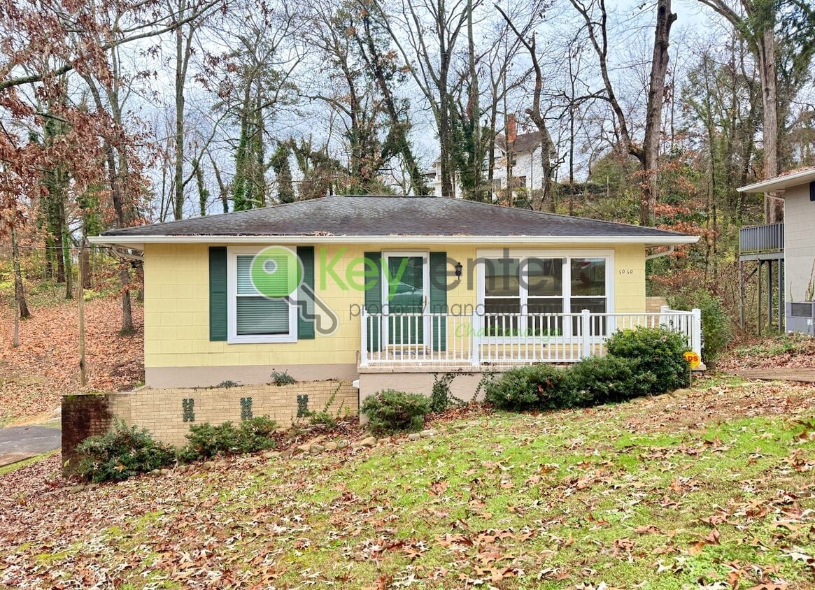 Photo - 1010 Summer St