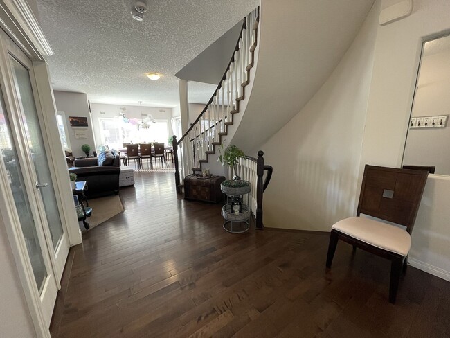 Photo du bâtiment - Executive 3 Bedroom House in the Auburn La...