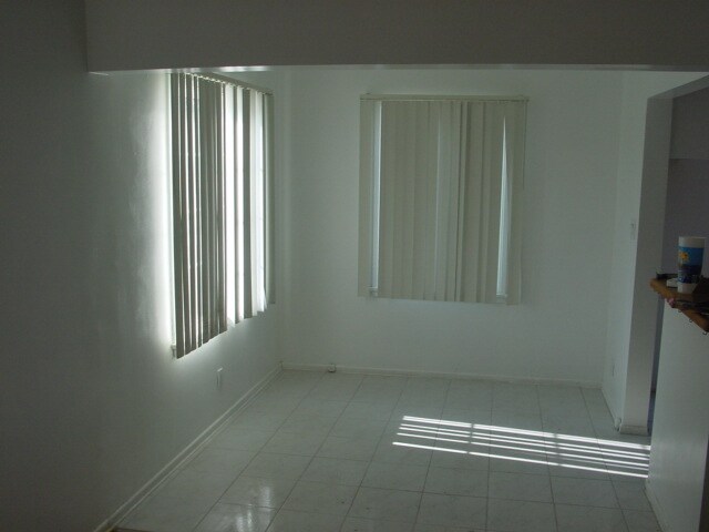 Building Photo - 16922 S Hobart Blvd