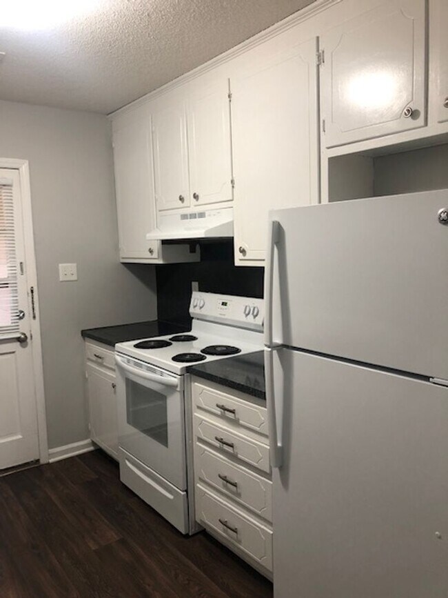 Foto del edificio - 113/115 Rainbow Court