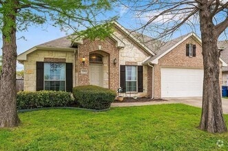 Building Photo - 3404 Oleander Dr