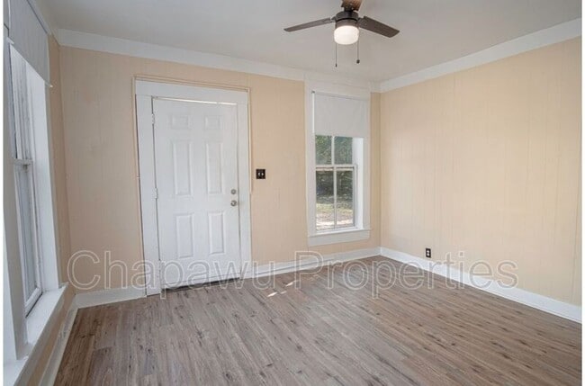 Photo - 111 S Olive St House