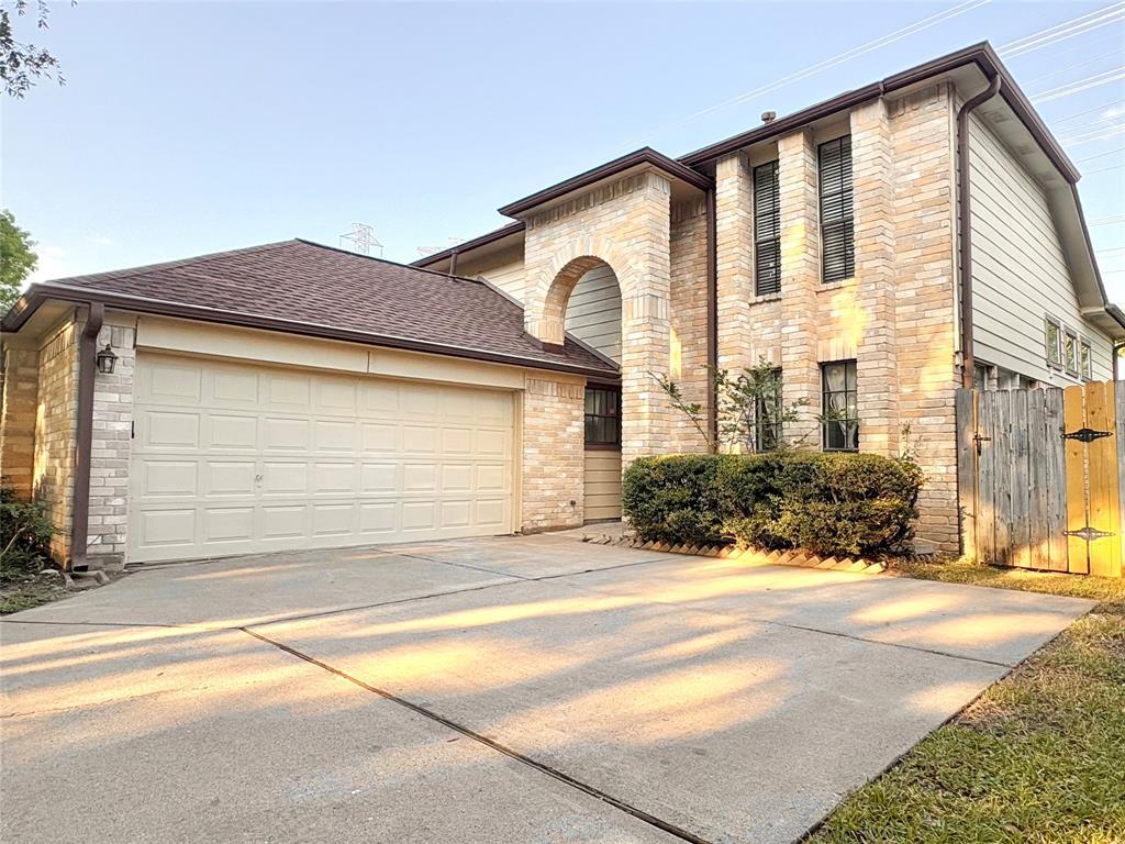 Foto principal - 1935 Creekshire Dr
