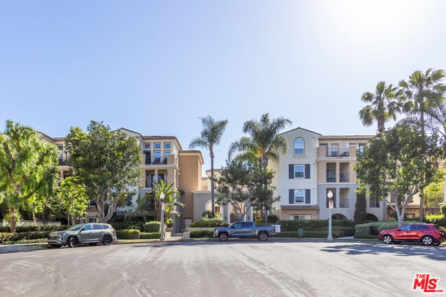 Building Photo - 12975 Agustin Pl